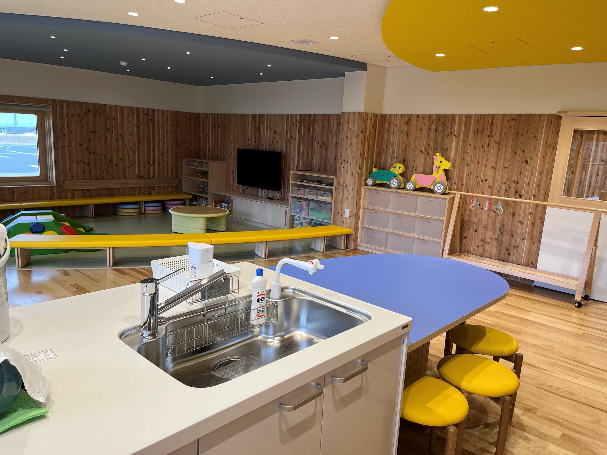子育て支援室内3